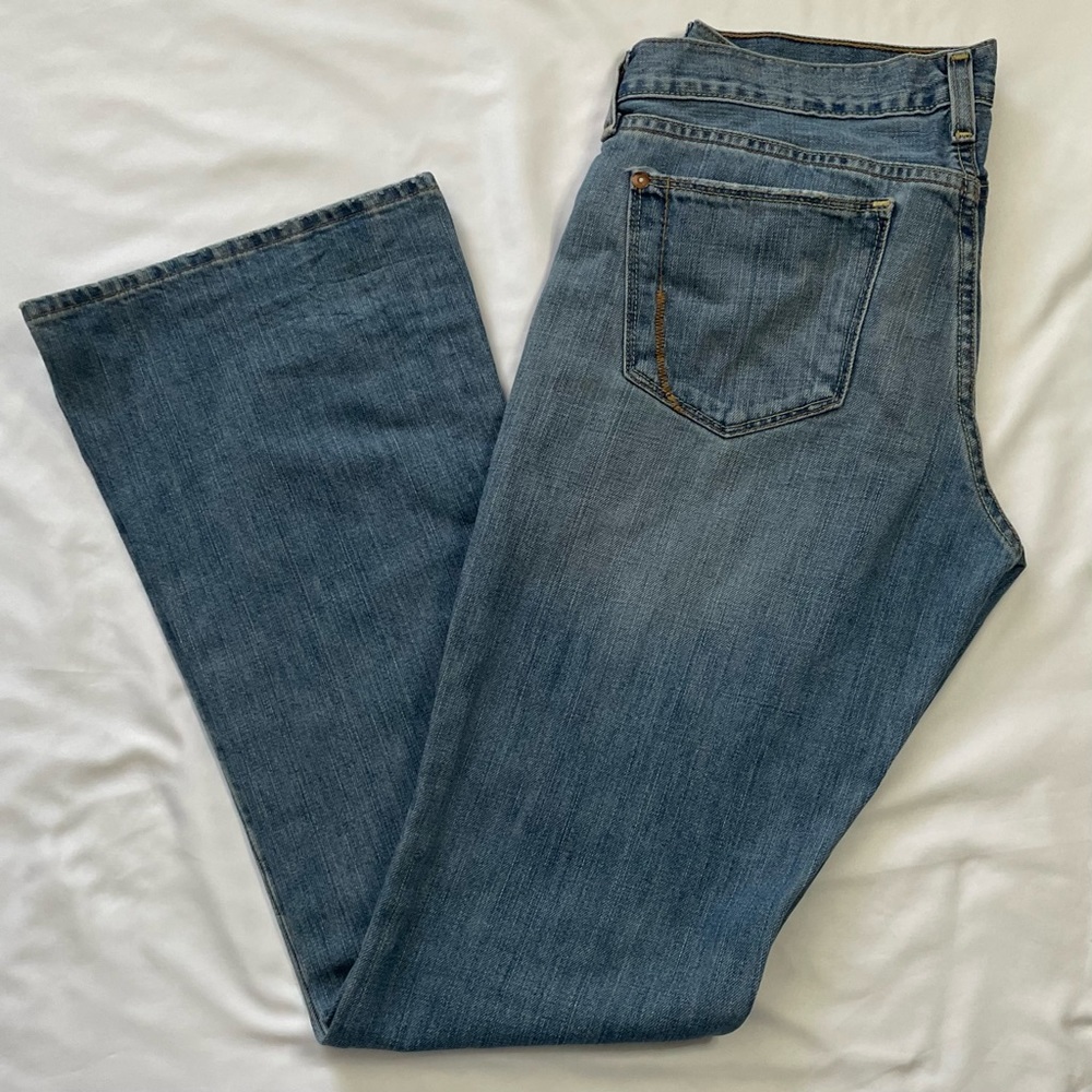Old Navy Mid-rise Flare The Flirt Jeans Long